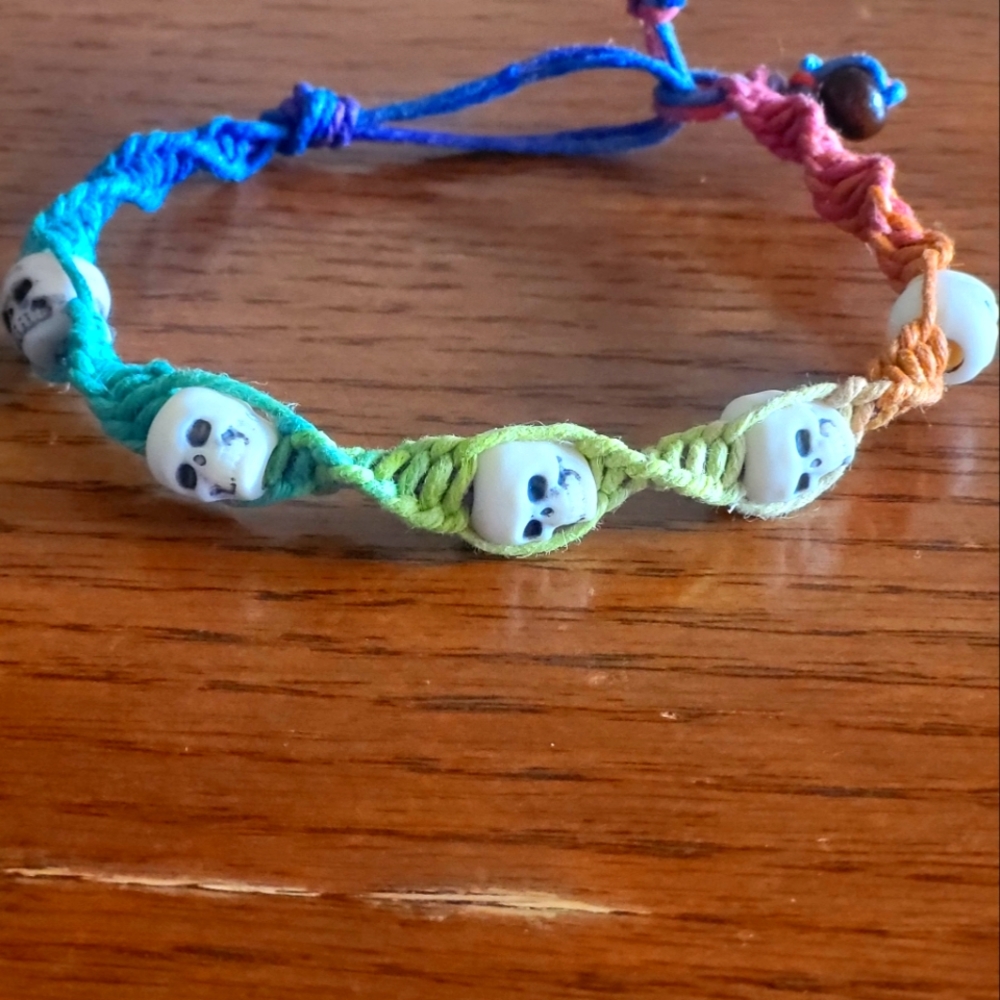 Skull bracelet